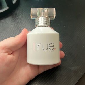 Rue 21 true perfume